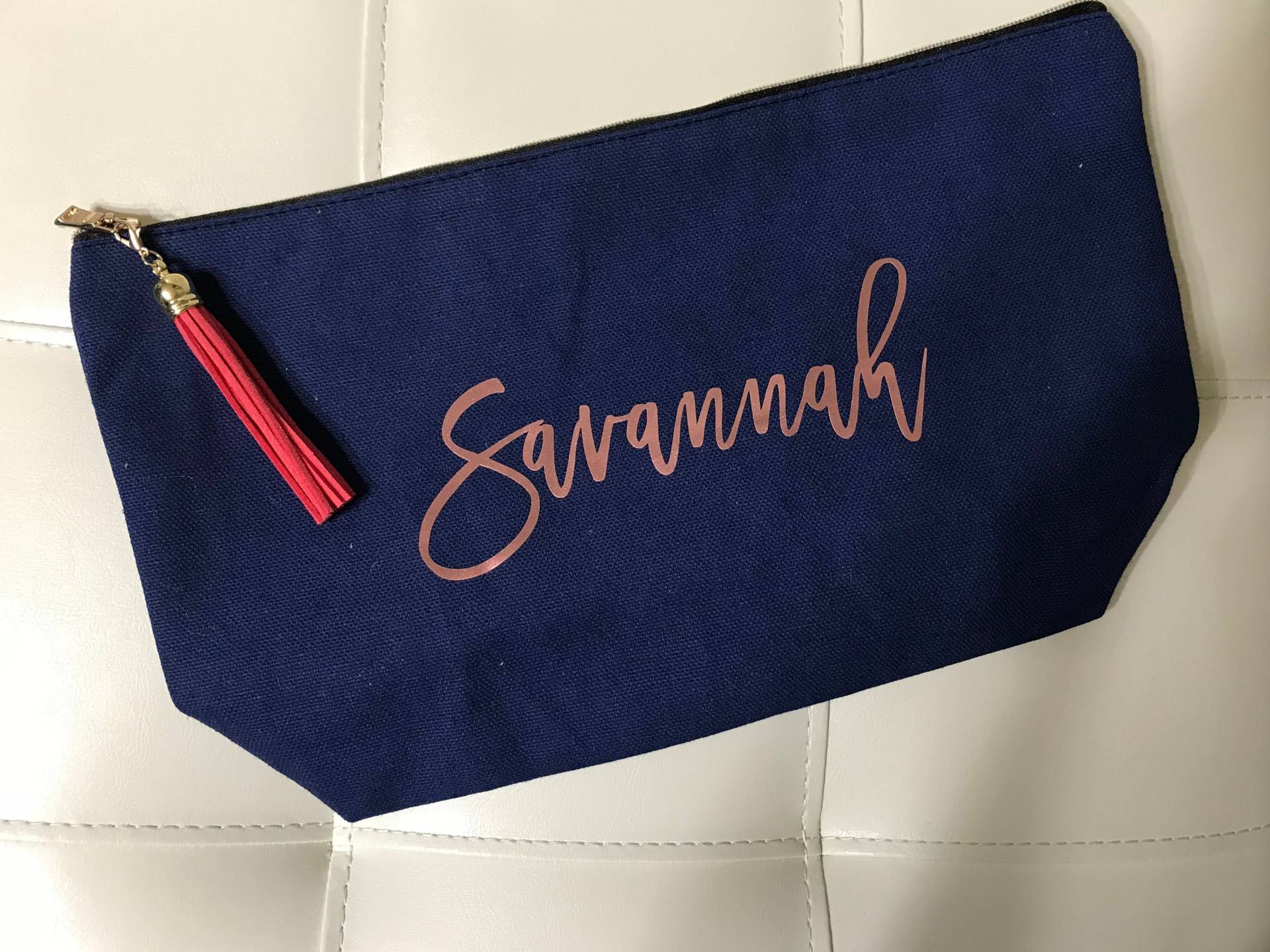 Große Personalisierte Marine-Kosmetiktasche, Brautjungfer Geschenk, Ideen Für Brautjungfer, Blaue Kosmetiktasche Große Personalisierte Marine-Kosmetiktasche, Brautjungfer Geschenk, Ideen Für Brautjungfer, Blaue Kosmetiktasche von GetFamilyJoy