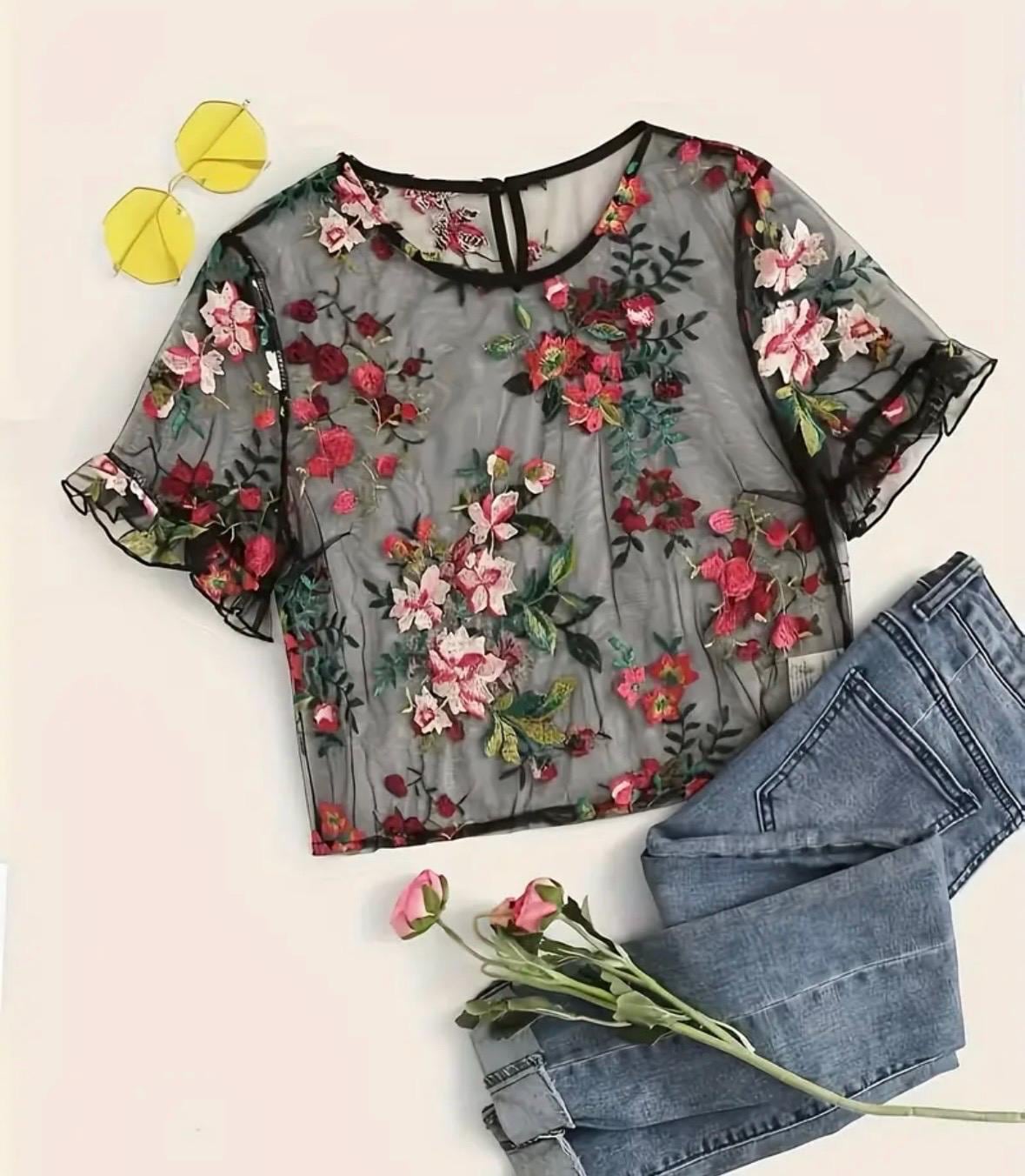 Begrenzte Verfügbarkeit 25% Sale Floral Mesh Besticktes Crop Top - Schiere Schwarzes Tüll Shirt Festival Boho Bluse Transparente Blume Begrenzte Verfügbarkeit 25% Sale Floral Mesh Besticktes Crop Top - Schiere Schwarzes Tüll Shirt Festival Boho Bluse Transparente Blume von GetItAnyway