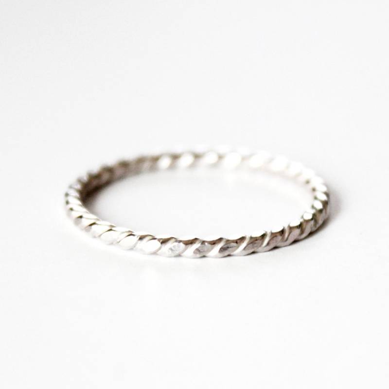 Ring - Sterling Silber Seil Twist Stapeln Ringe Verdreht Promise Dünne Hochzeit Band Freundschaft Stapler von GetNoticed