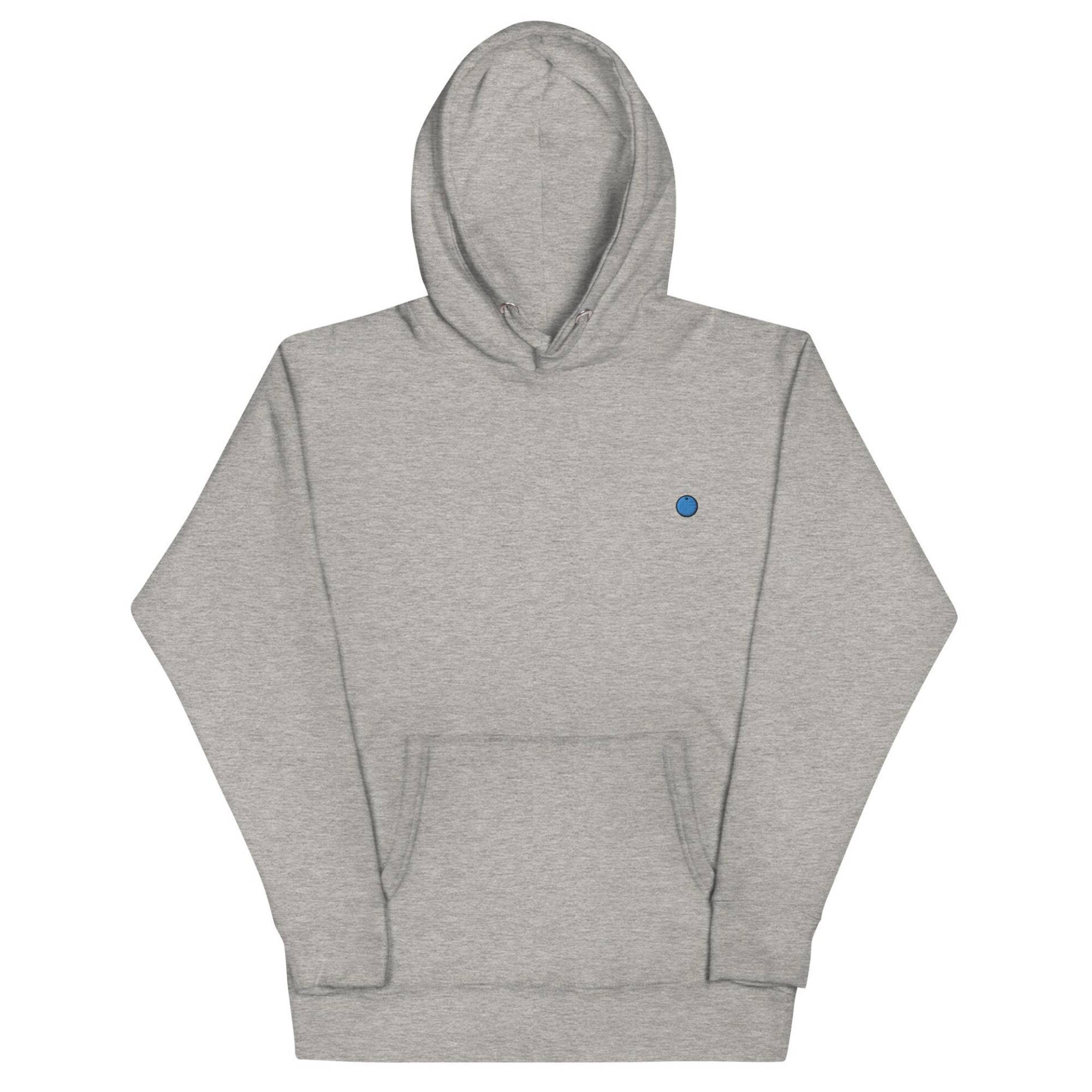 Blaubeer Unisex Hoodie, Handgemachter Bestickter Premium-Kapuzenpullover, Hoodie-stickerei - Mehrere Farben von GetStitch