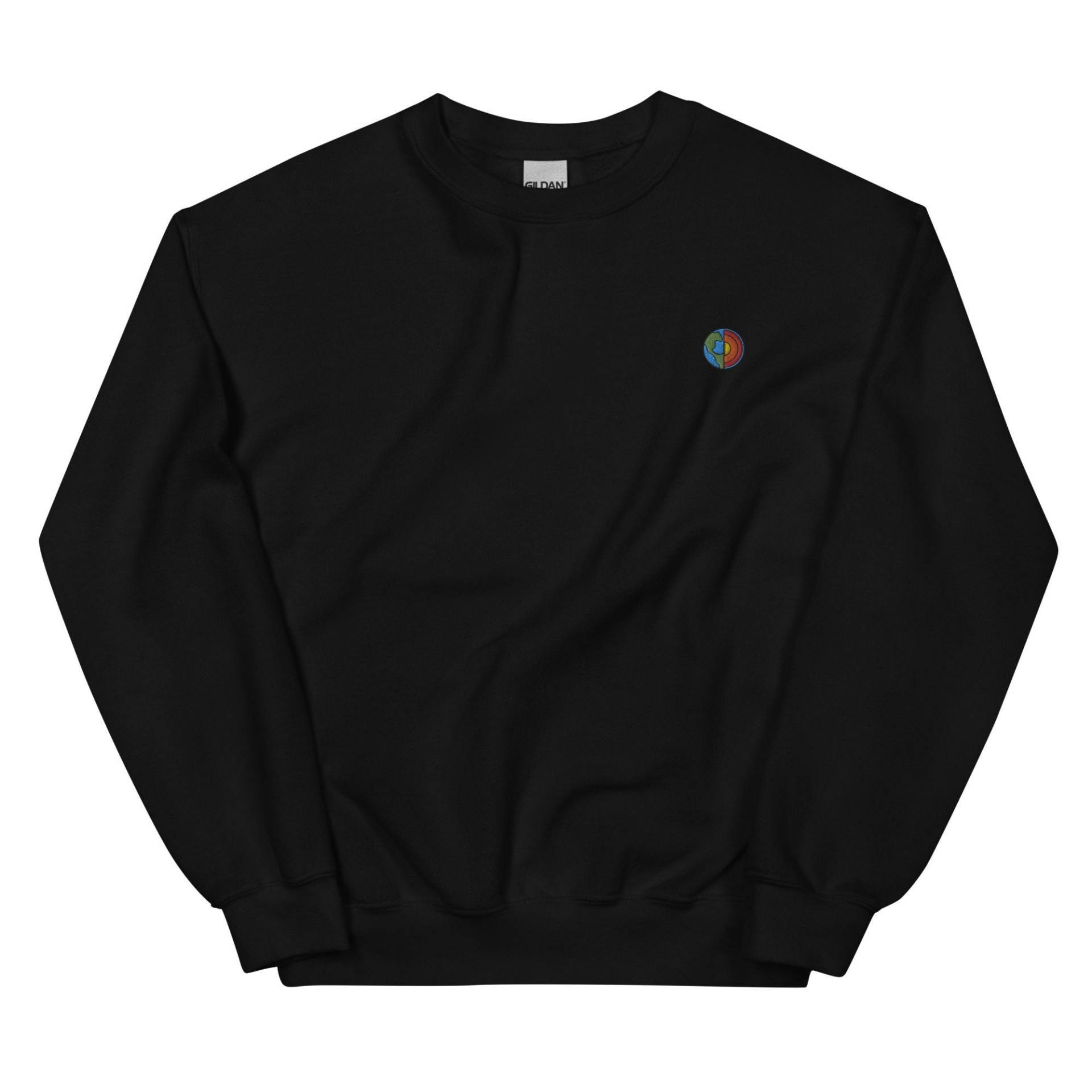 Earth Core Besticktes Sweatshirt-Geschenk, Süßer Unisex-Crewneck-Pullover, Langarm-Pullover-Pullover - Mehrere Farben von GetStitch