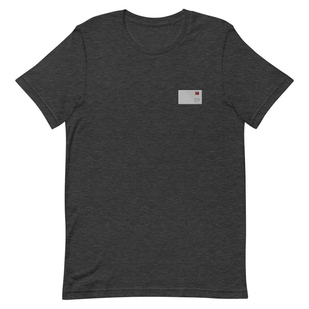 Mail Brief Besticktes Unisex T-Shirt Geschenk Für Freund, Freundin, Kurzarm Shirt - Mehrere Farben von GetStitch