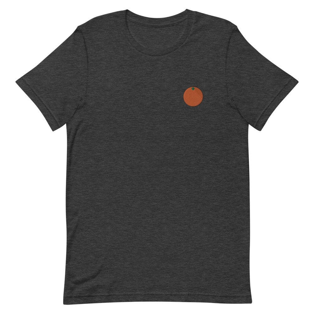 Orange Frucht Gesticktes Unisex T-Shirt Geschenk Für Freund, Freundin, Kurzarm-Shirt - Mehrere Farben von GetStitch