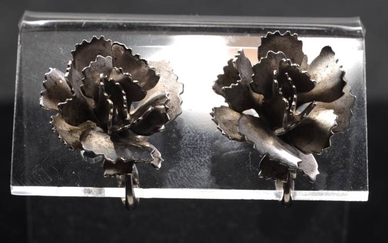 Harry S. Bick Blumen Clip Auf Ohrringe von GetStones