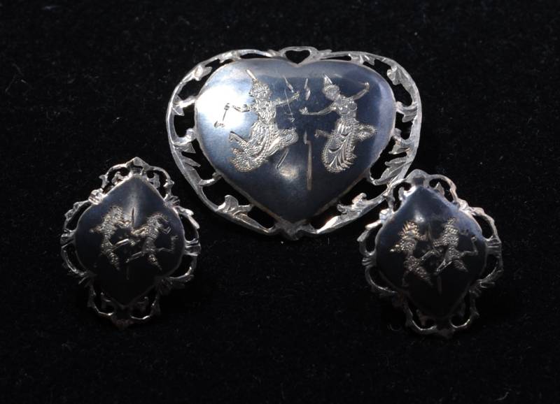 Siam Silber | Niello Brosche Und Clip Auf Ohrringe Set Aus Thailand von GetStones