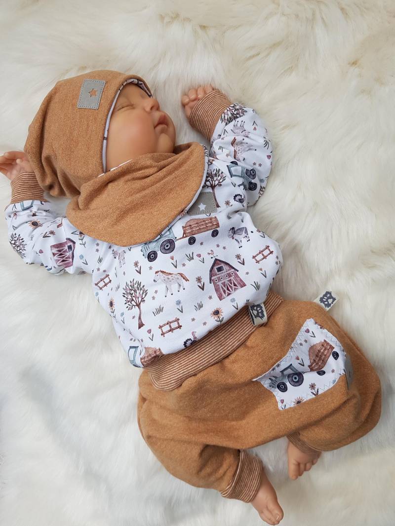 Babyset Pullover Pumphose Beanie-Mütze Halstuch Erstlingsset Gr50 56 62 68 Jungsset Traktor Bauernhof Getigerter-Loewe Sweathose Jersey Tier von GetigerterLoewe