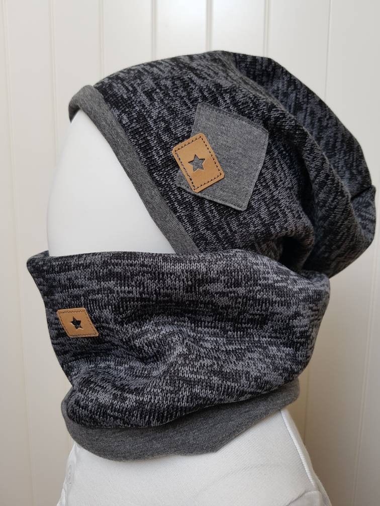 Beanie Mütze + Loopschal Set Gr 40-57cm Jungsmütze Kindermütze Stricksweat Dunkelgrau-Meliert Getigerter-Löwe Übergangsmütze von GetigerterLoewe