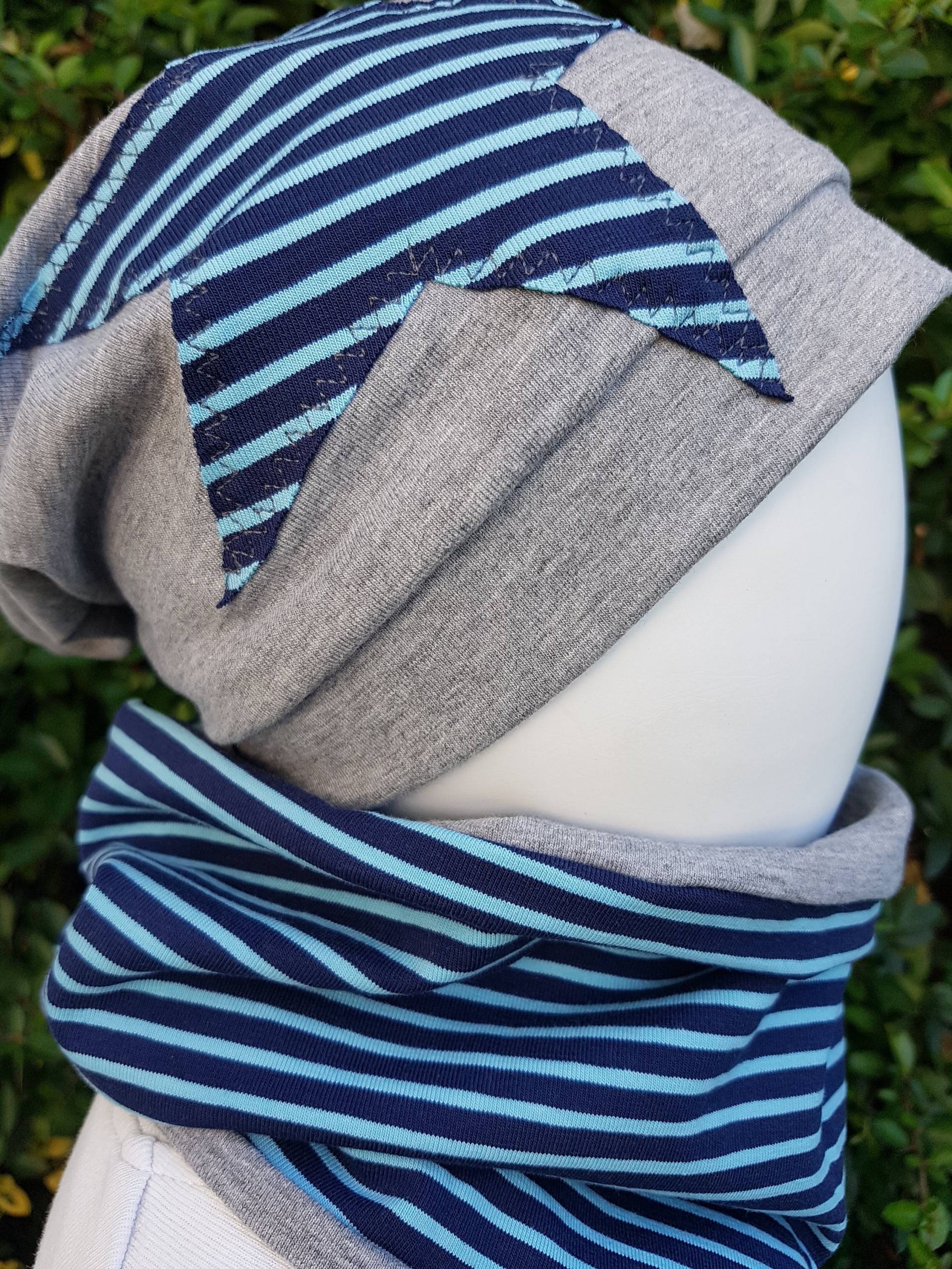 Beanie Mütze + Loopschal Set Gr 40-57cm Kindermütze Jerseymütze Sterne Blau Getigerter-Loewe von GetigerterLoewe