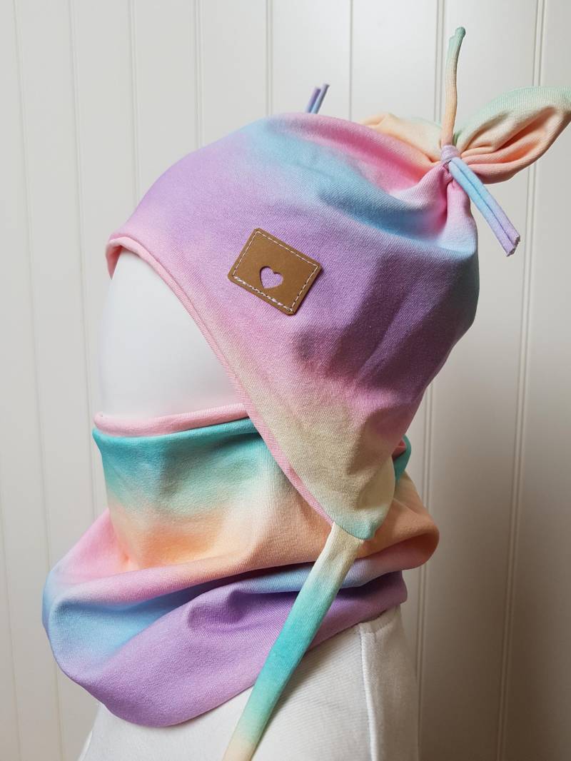 Set Öhrchenmütze+ Loop-Schal Gr.36 38 40 42 45 47 50 52cm Mädchenmütze Babymütze Regenbogenfarben Blau Rosa Gelb Bindemütze Getigerter-Löwe von GetigerterLoewe