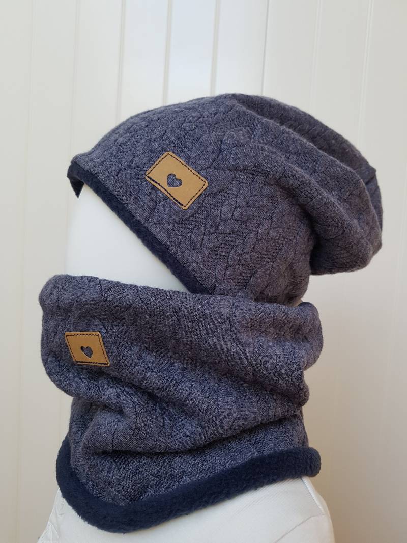 Set Winter-Beanie Mütze + Loop Schal Gr, 40 45 47 50 52 57cm Kindermütze Rauchblau Zopf Jacquard Mädchenmütze Damenmütze Getigerter-Löwe von GetigerterLoewe