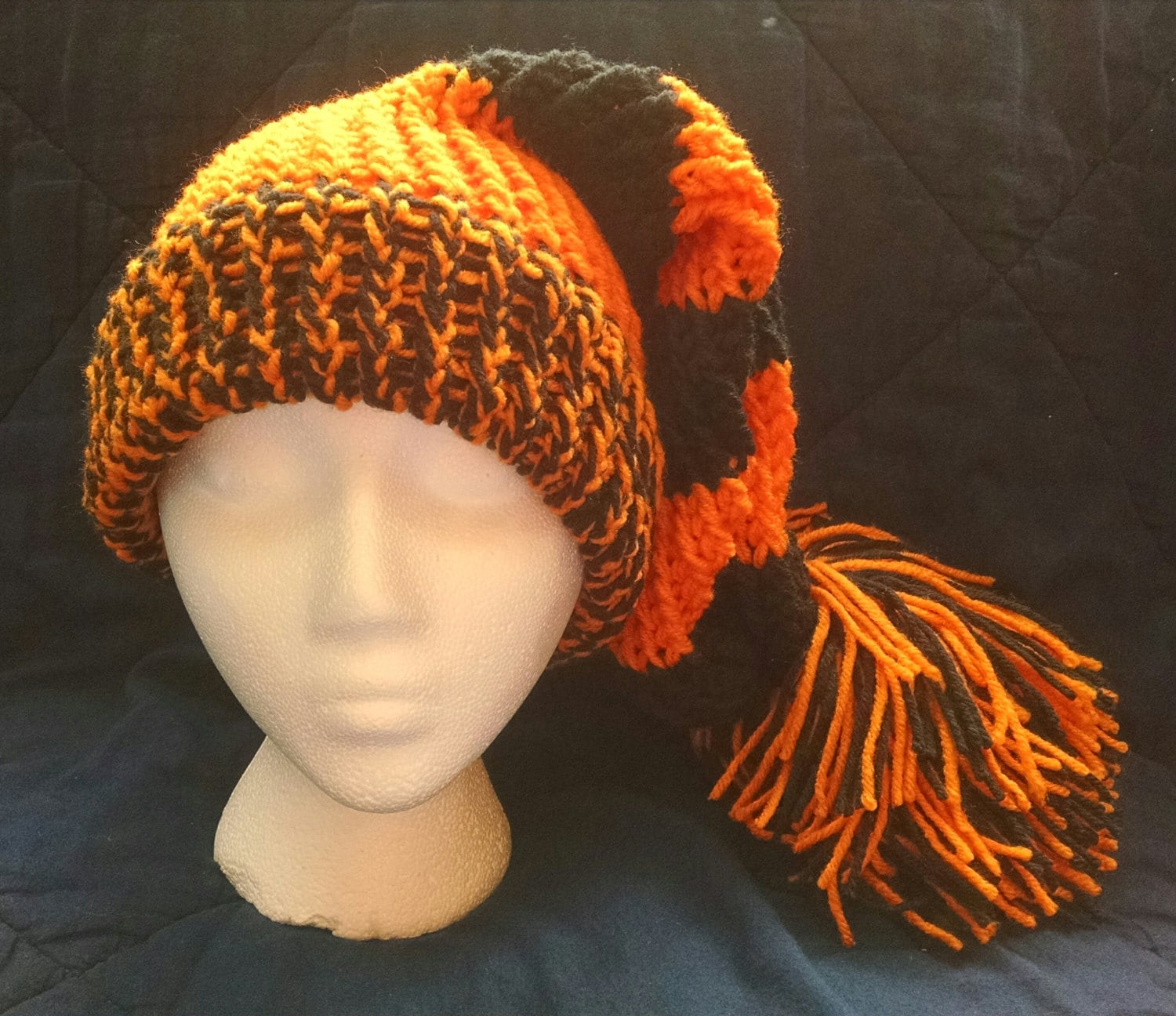 Cincinnati Bengals Inspiriert Zipfelmütze Weihnachtsgeschichte Hut Tiger Orange Und Schwarz Cincinnati Bengals Inspiriert Zipfelmütze Weihnachtsgeschichte Hut Tiger Orange Und Schwarz von Getnoticedknits