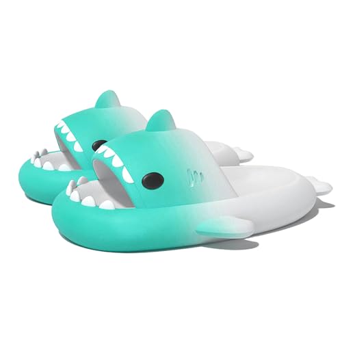 Shark Sildes Slippers Damen Herren Hai Badelatschen Sommer Hausschuhe Badeschlappen rutschfeste Unisex Badeschuhe Strand Sandalen Home Pantoffeln Farbverlauf-Grünweiß EU 44 Shark Sildes Slippers Damen Herren Hai Badelatschen Sommer Hausschuhe Badeschlappen rutschfeste Unisex Badeschuhe Strand Sandalen Home Pantoffeln Farbverlauf-Grünweiß EU 44 von Geymxzik