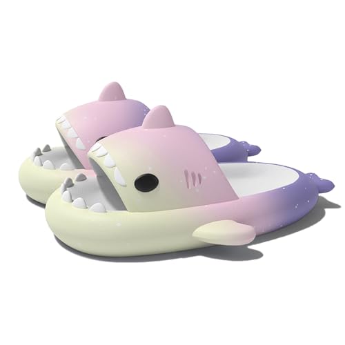 Shark Sildes Slippers Damen Herren Hai Badelatschen Sommer Hausschuhe Badeschlappen rutschfeste Unisex Badeschuhe Strand Sandalen Home Pantoffeln Sthm2-TaroLila EU 38 Shark Sildes Slippers Damen Herren Hai Badelatschen Sommer Hausschuhe Badeschlappen rutschfeste Unisex Badeschuhe Strand Sandalen Home Pantoffeln Sthm2-TaroLila EU 38 von Geymxzik