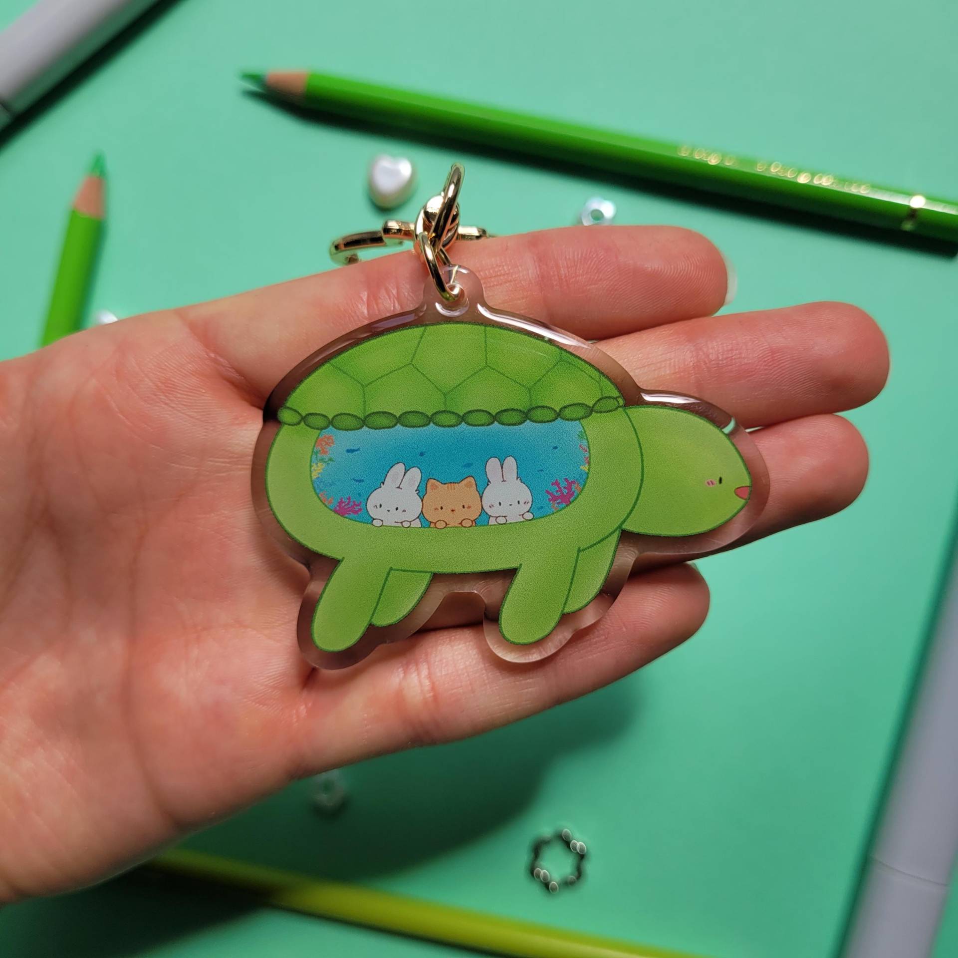 Schlüsselanhänger Mit Süßer Schildkröte Und Anderen Tieren Motiv von GhaliasStudio