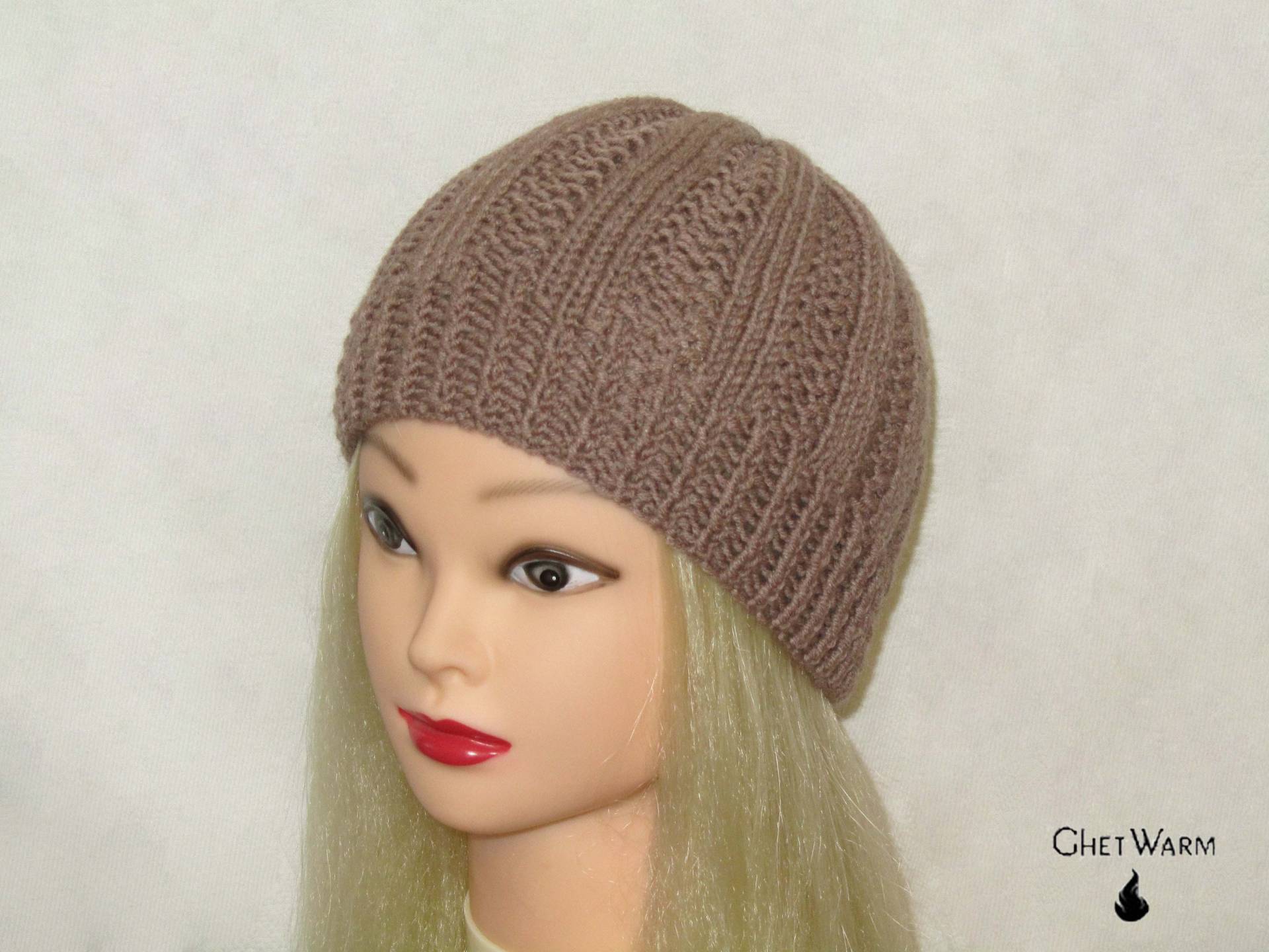 Handgestrickte Beanie Mütze. Unisex Wollmütze. Gestrickte Mütze-Helm. Ohrenwärmer. Wunderschönes Kopf Accessoire. Geschenk Zum Valentinstag von GhetWarm