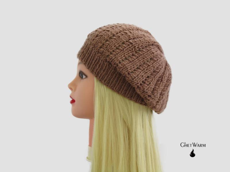 Winter Slouchy Beanie Hand Gestrickte Mütze. Damen Mütze Aus Wolle. Geschenke Für Mamas Tag. Häkelmütze Baskenmütze. Übergroßes Stricken von GhetWarm