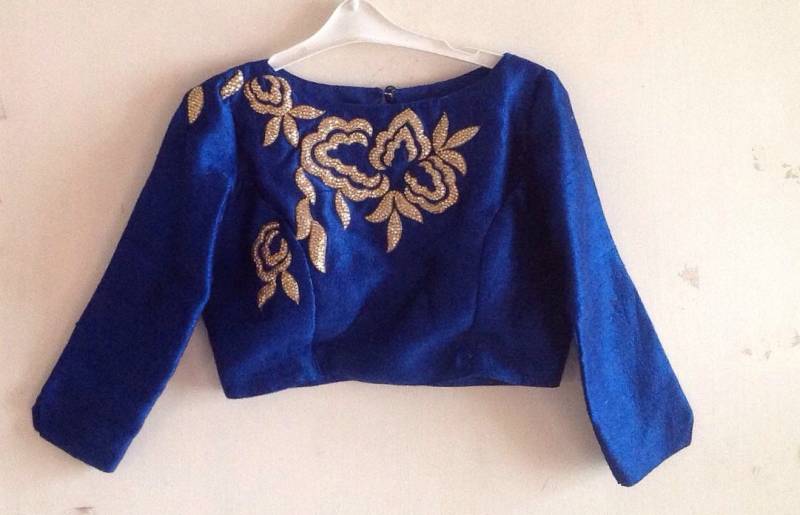 Royalblaue Hand Bestickte Rohseiden Bluse - Maßanfertigung von GiaExquisiteIndian