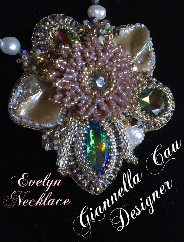 Collana „ Evelyn" Blume Swarovski Madreperla Collana „ Evelyn" Blume Swarovski Madreperla von GiannellaCauJewelry