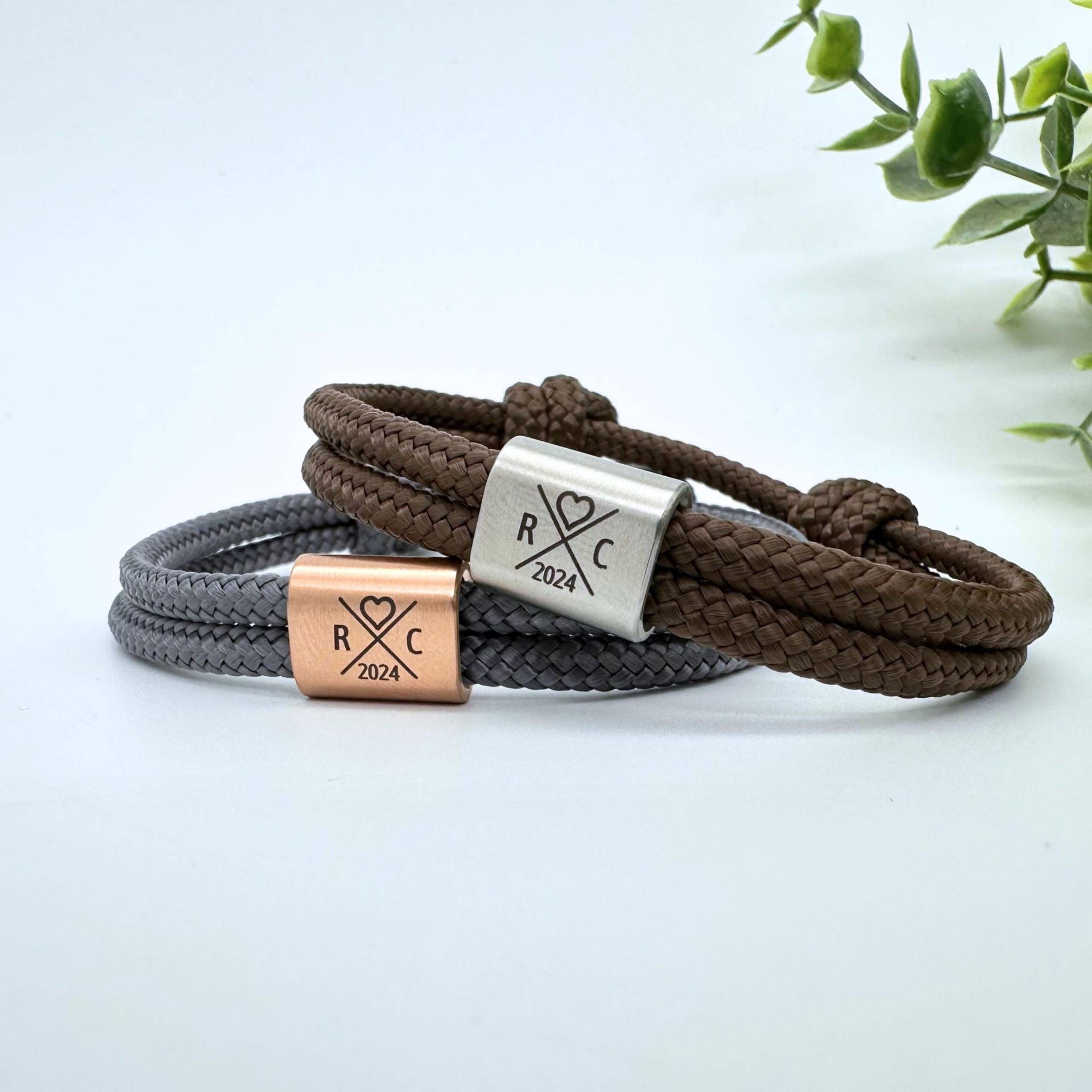Personalisiertes Armband Mit Gravur, Partnerarmband Für Paare, Geschenk Männer, Weihnachtsgeschenk Sie, Segeltauarmband Personalisiertes Armband Mit Gravur, Partnerarmband Für Paare, Geschenk Männer, Weihnachtsgeschenk Sie, Segeltauarmband von GibX