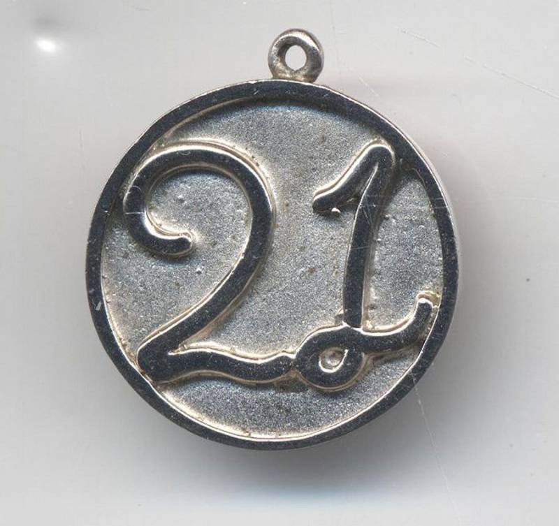 Runde Vintage Sterling Silber "21" Charme Oder Anhänger von GibsonsVintageShop