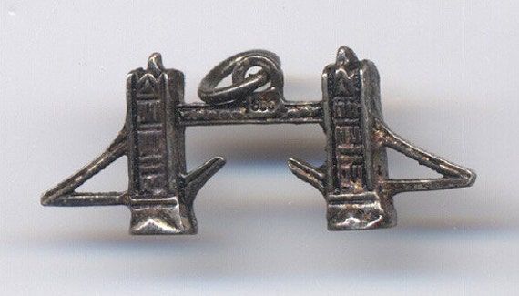 Vintage .800 Silber London Bridge Charm - 3D European Travel Souvenir Vintage .800 Silber London Bridge Charm - 3D European Travel Souvenir von GibsonsVintageShop