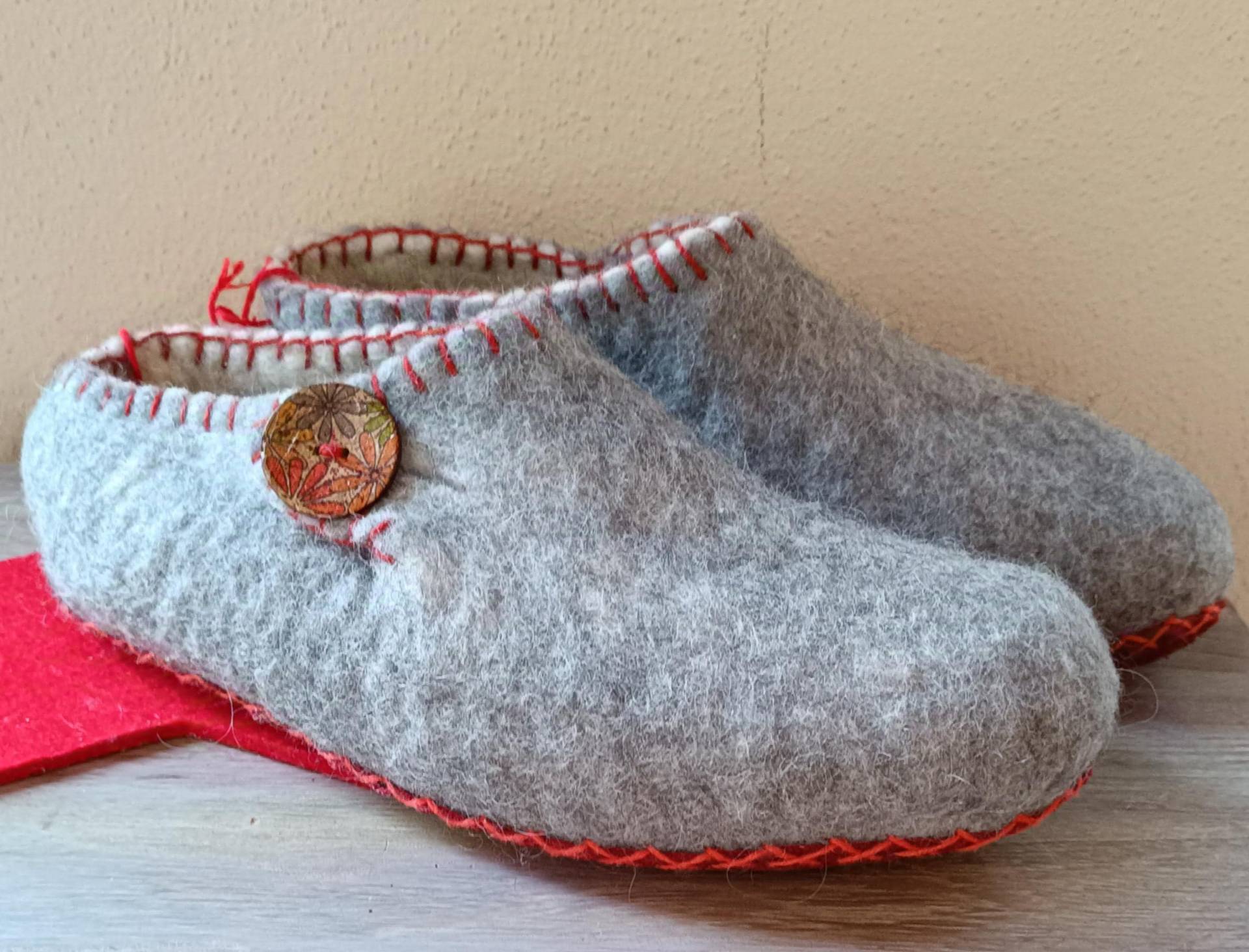 Filzschuhe, Hausschuhe, Handgefilzt, Nassgefilzt, Filzhandwerk, Gefilzt, Wolle/Merino, Winter, Weihnachten, Weihnachtsgeschenk, Gr. 41 Filzschuhe, Hausschuhe, Handgefilzt, Nassgefilzt, Filzhandwerk, Gefilzt, Wolle/Merino, Winter, Weihnachten, Weihnachtsgeschenk, Gr. 41 von GiddisKunst