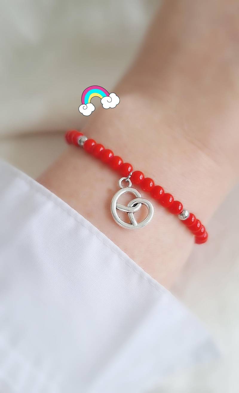Kinder Armband Breze Rot Perlen Anhänger Silber Trachtenschmuck Oktoberfest Wiesn Dirndlschmuck Edelweiß Herz Hirsch Engel Geschenk Mädchen von GiesingPerle