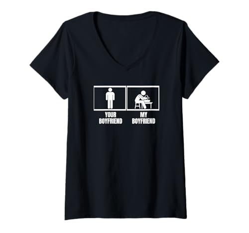 Damen Keramikkünstler Your Boyfriend My Boyfriend Lustige Töpferei T-Shirt mit V-Ausschnitt Damen Keramikkünstler Your Boyfriend My Boyfriend Lustige Töpferei T-Shirt mit V-Ausschnitt von Gift For Pottery Artist And Pottery Teacher