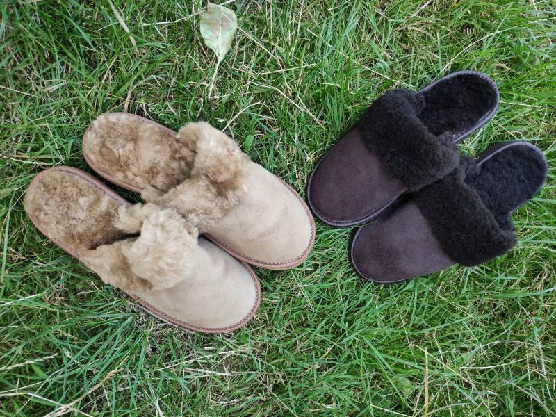 Frauen Reine Schaffell Pantoffeln Hausschuhe Warme Pelz Rutschen Wunderschönes Weihnachtsgeschenk Für Sie Lederpelz Schuhe Größe Uns 10 Eu 40-41 von GiftFromUkraine