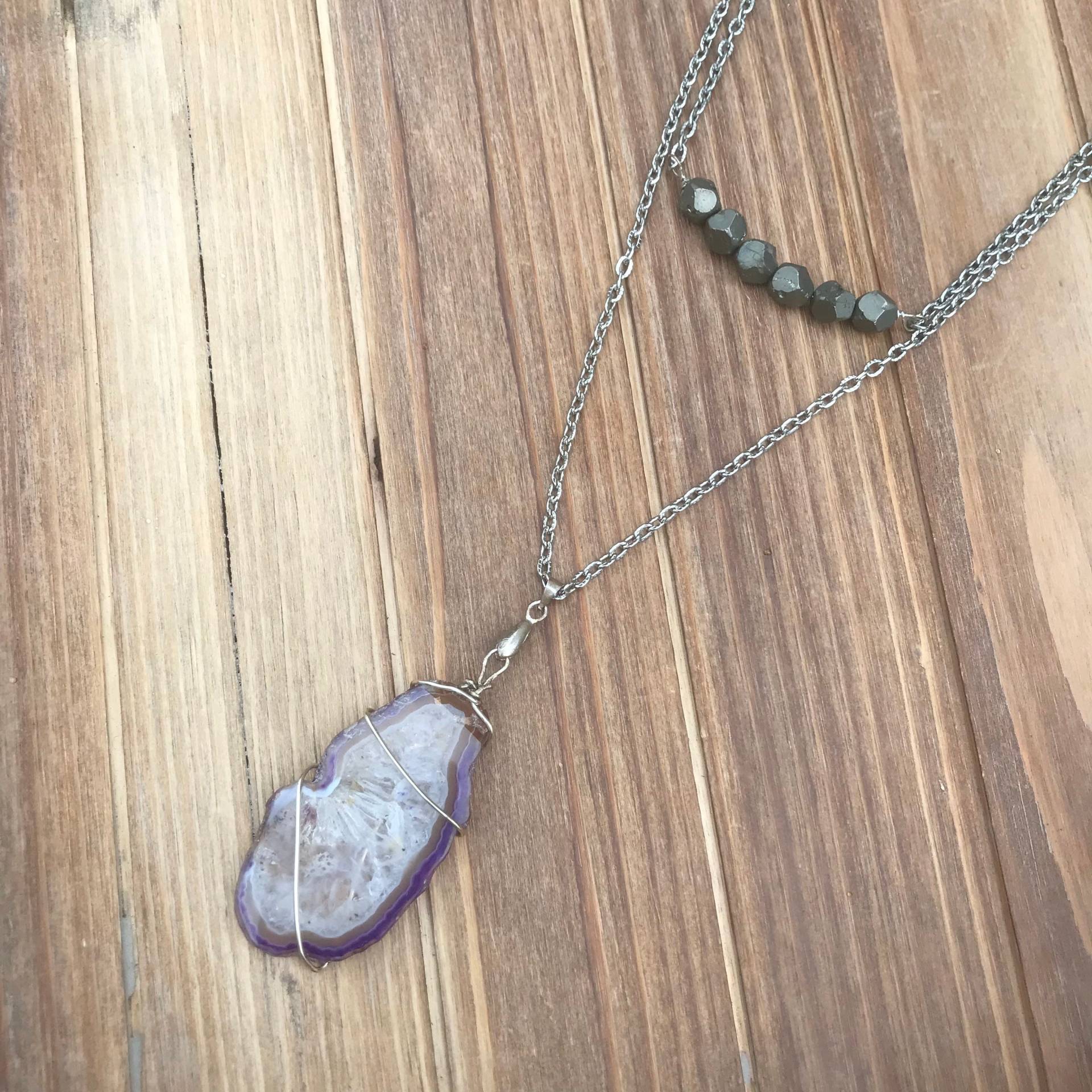 Doppelschicht Halskette Aus Lila Achat Und Pyrit Doppelschicht Halskette Aus Lila Achat Und Pyrit von GiftGalleria