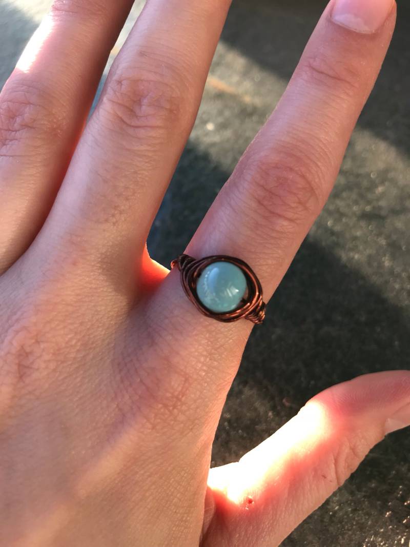Hellblau Und Kupfer Draht Ringgröße 6, 5 Hellblau Und Kupfer Draht Ringgröße 6, 5 von GiftGalleria