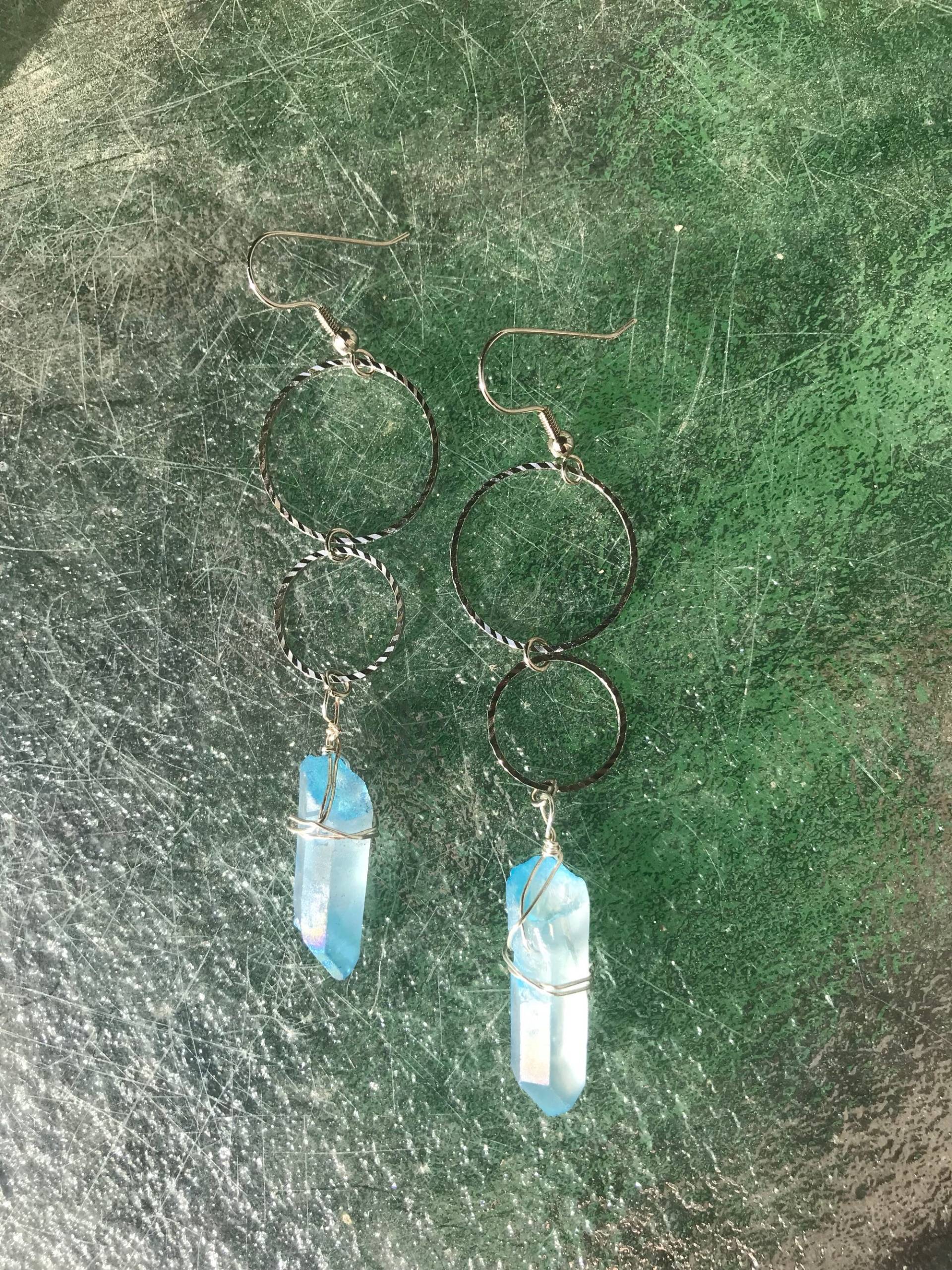 Lange Blaue Kristall Quarz Und Silber Ohrringe Lange Blaue Kristall Quarz Und Silber Ohrringe von GiftGalleria