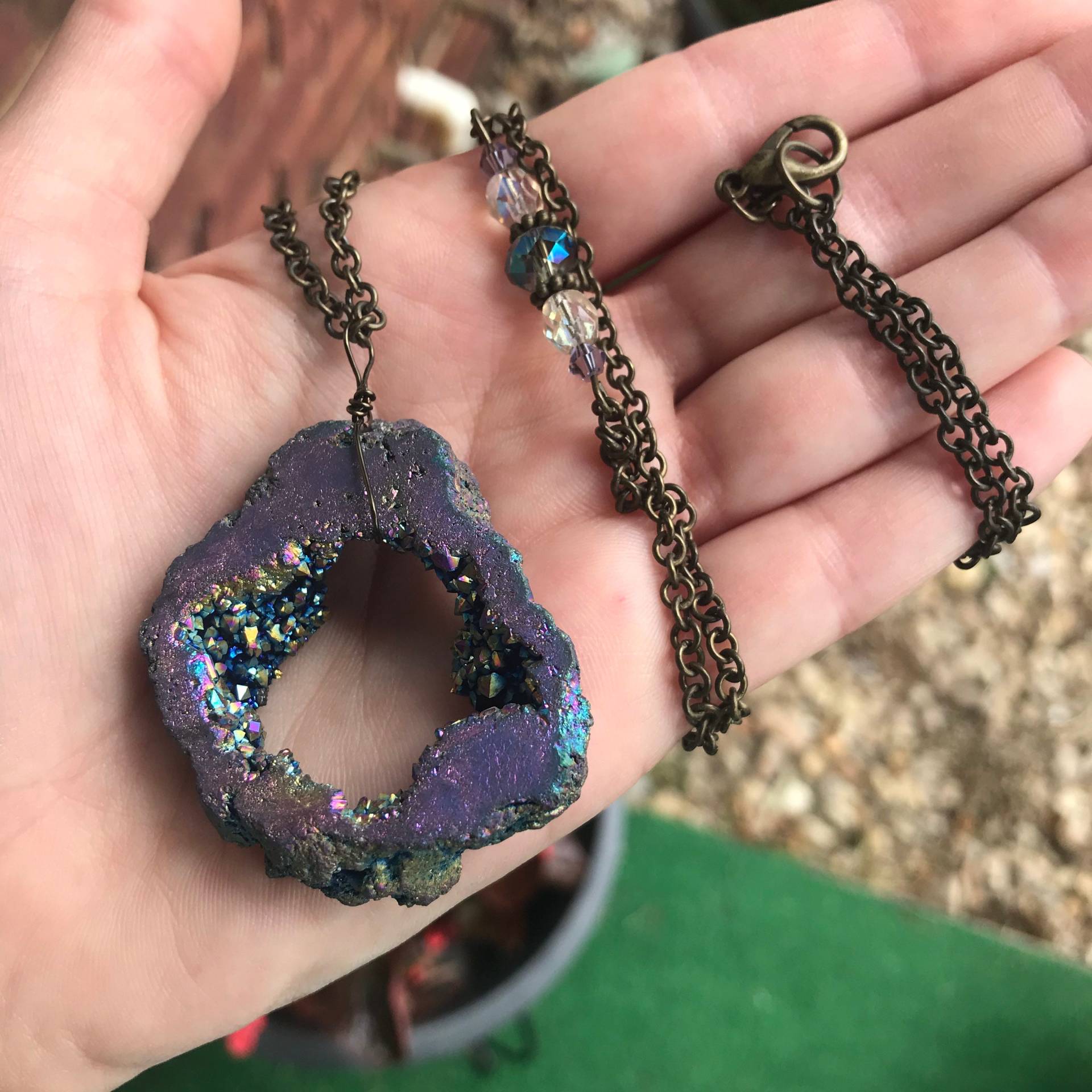 Regenbogen Druzy Geode Und Kristall Halskette Regenbogen Druzy Geode Und Kristall Halskette von GiftGalleria