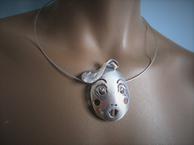 Anhänger Und Brosche Aus Massivem 925Er Sterlingsilber, Design Mit Recyceltem Silberlöffel Geschmiedet, Originelles Geschenk Für Sie, Talisman Des Anhänger Und Brosche Aus Massivem 925Er Sterlingsilber, Design Mit Recyceltem Silberlöffel Geschmiedet, Originelles Geschenk Für Sie, Talisman Des von GiftsJewelryHandmade