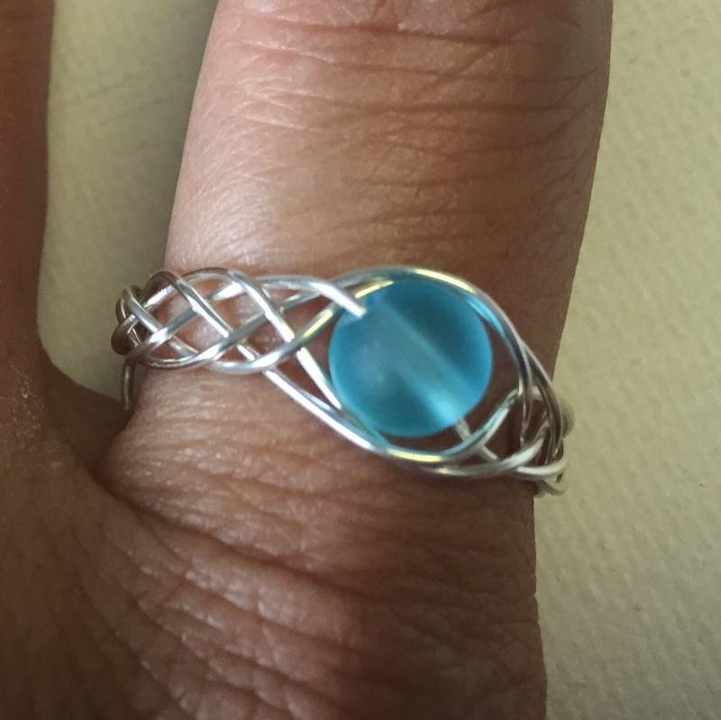 Blaues Seeglas Silber Gewebter Draht Verstellbarer Ring Blaues Seeglas Silber Gewebter Draht Verstellbarer Ring von GiftsbyKarenM