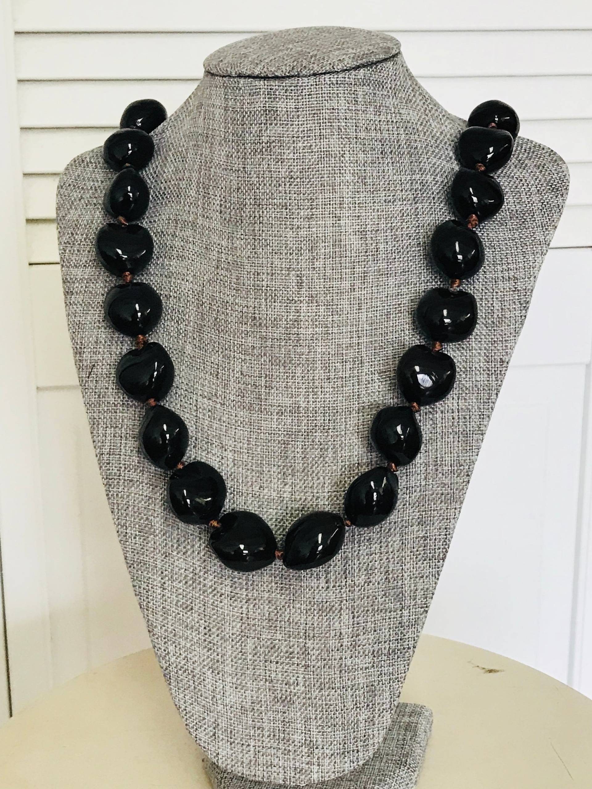Hawaii Brown Kukui Nuss Lei Hawaii Brown Kukui Nuss Lei von GiftsbyKarenM