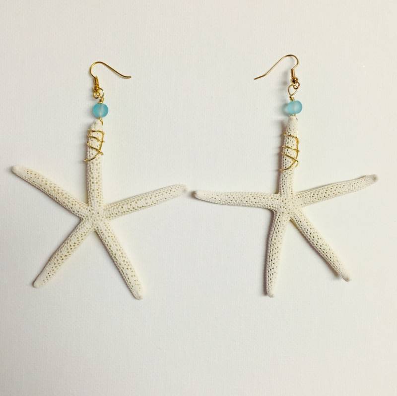 Hawaii Echte Seestern Golddraht Gewickelt Baumelnde Ohrringe Mit Blau Seeglas Hawaii Echte Seestern Golddraht Gewickelt Baumelnde Ohrringe Mit Blau Seeglas von GiftsbyKarenM