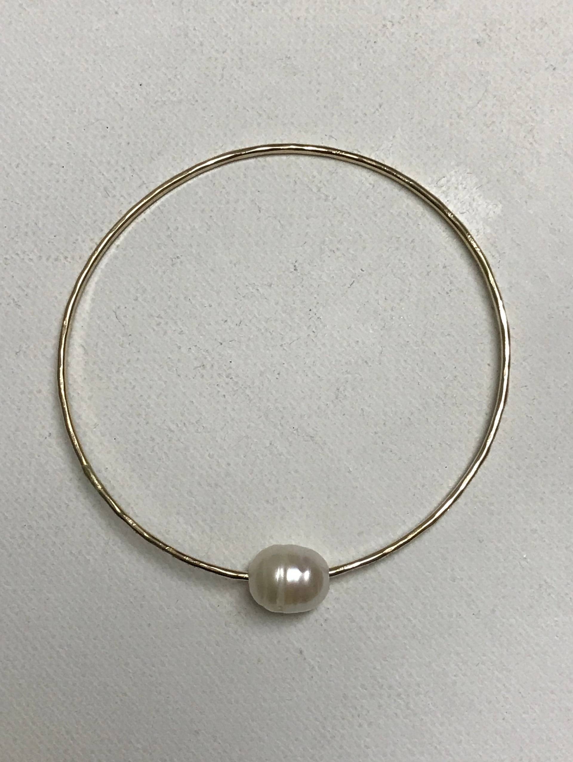 Hawaii Weiß 10 Mm Süßwasserperle 14 Gauge Sterling Silber Oder Gold Filled Rosegold Armreif Armband Hawaii Weiß 10 Mm Süßwasserperle 14 Gauge Sterling Silber Oder Gold Filled Rosegold Armreif Armband von GiftsbyKarenM