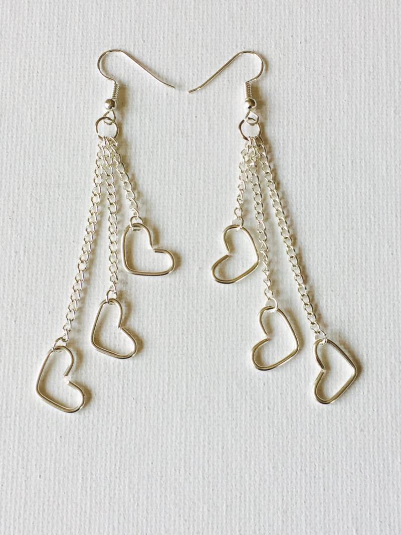 Verdreifachen Herzen Silberdraht Charme Silber Kette Baumelnde Ohrringe Verdreifachen Herzen Silberdraht Charme Silber Kette Baumelnde Ohrringe von GiftsbyKarenM