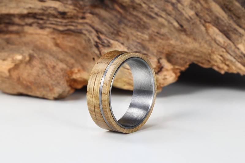 Wolfram Holzring, Whisky Fass Holz Ehering, Holzringe Für Männer, Hartmetallring, Ehering Ringe, Herrenring von GiftsforallDesign