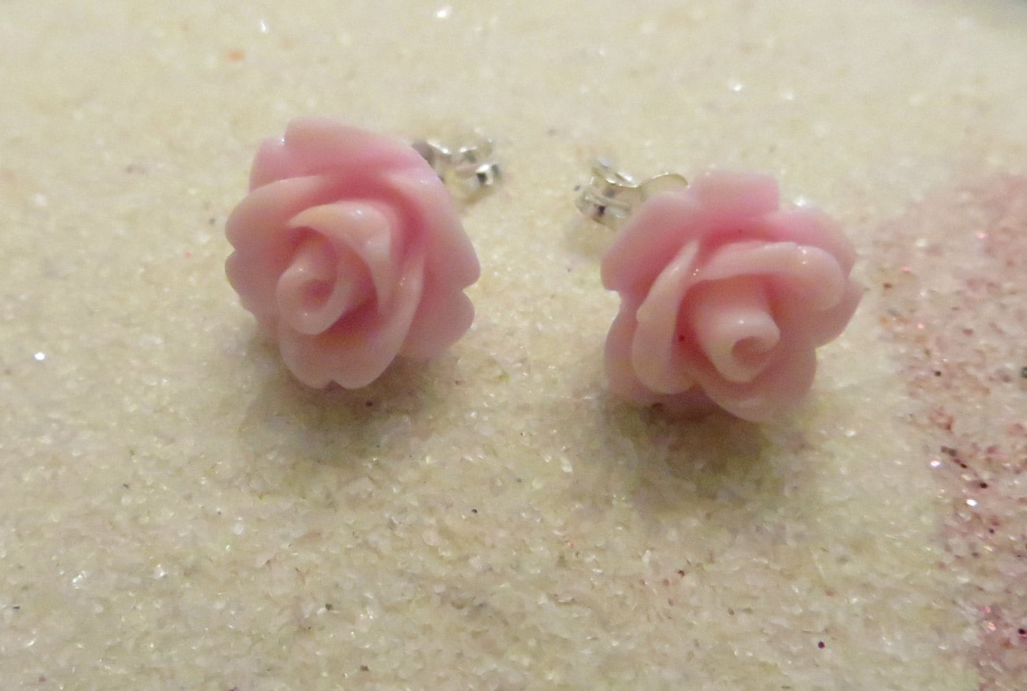 Rosa Rose Ohrringe, Silberschmuck, Floraler Schmuck, Minimalistisch Rosa Rose Ohrringe, Silberschmuck, Floraler Schmuck, Minimalistisch von GigiDaisyCharms