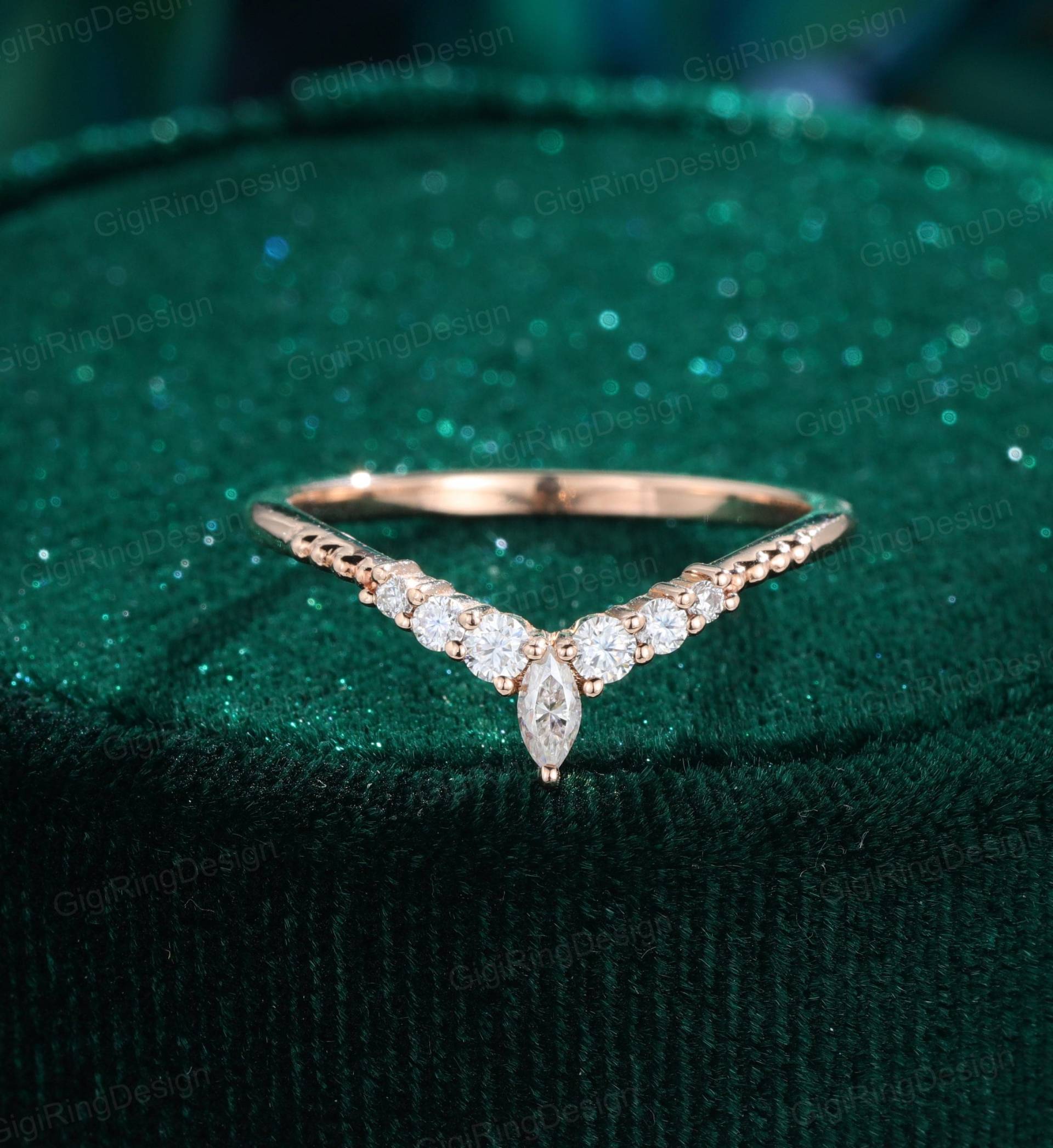 Diamant Hochzeitsband Gebogenes Rosegold Marquise Moissanit Unikat Vintage Passender Ring Braut Geschenk Für Sie von GigiRingDesign