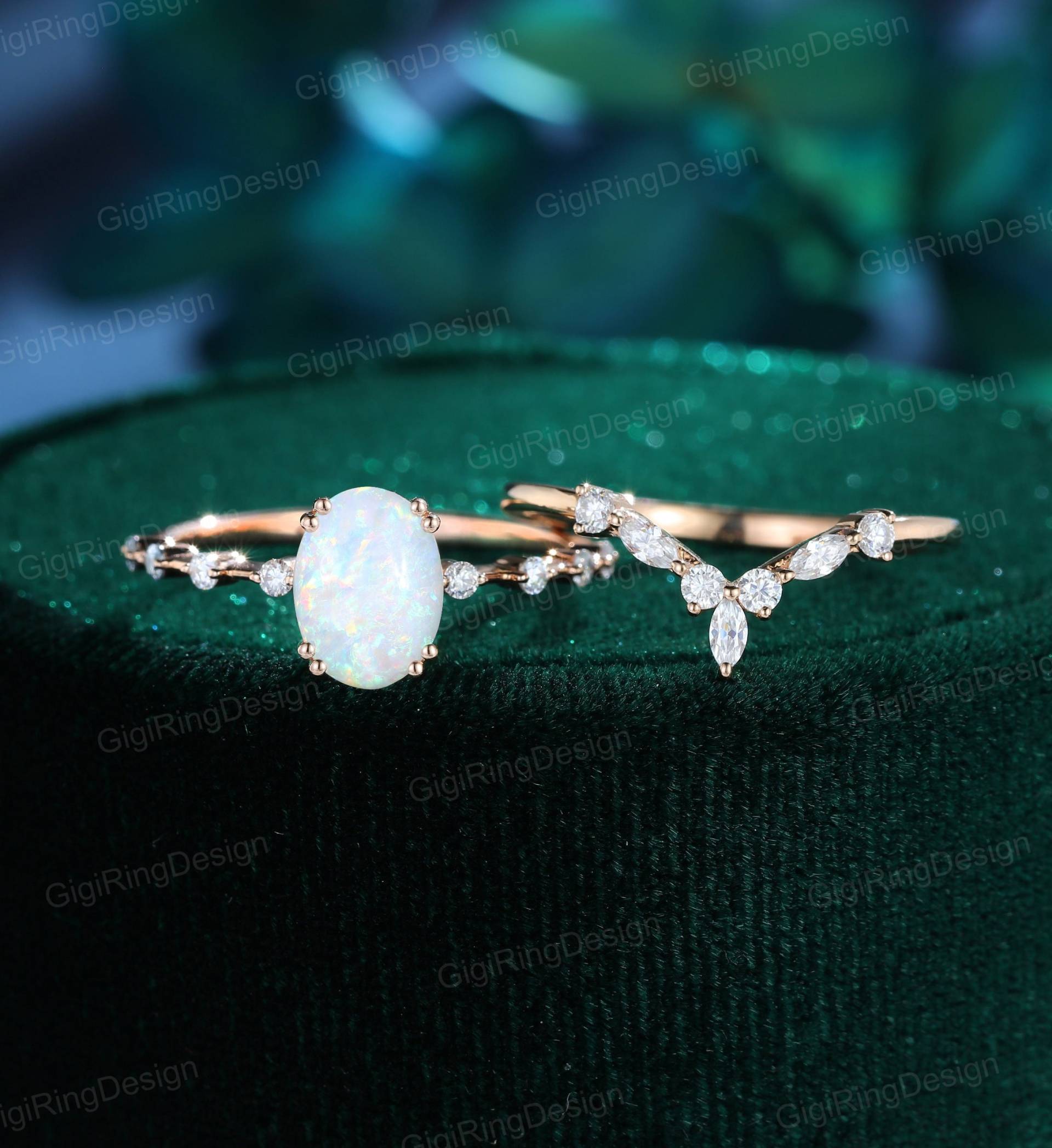 Vintage Opal Verlobungsring Set Ovale Rosegold Unikat Moissanit Hochzeit Braut Versprechen Jahrestag von GigiRingDesign