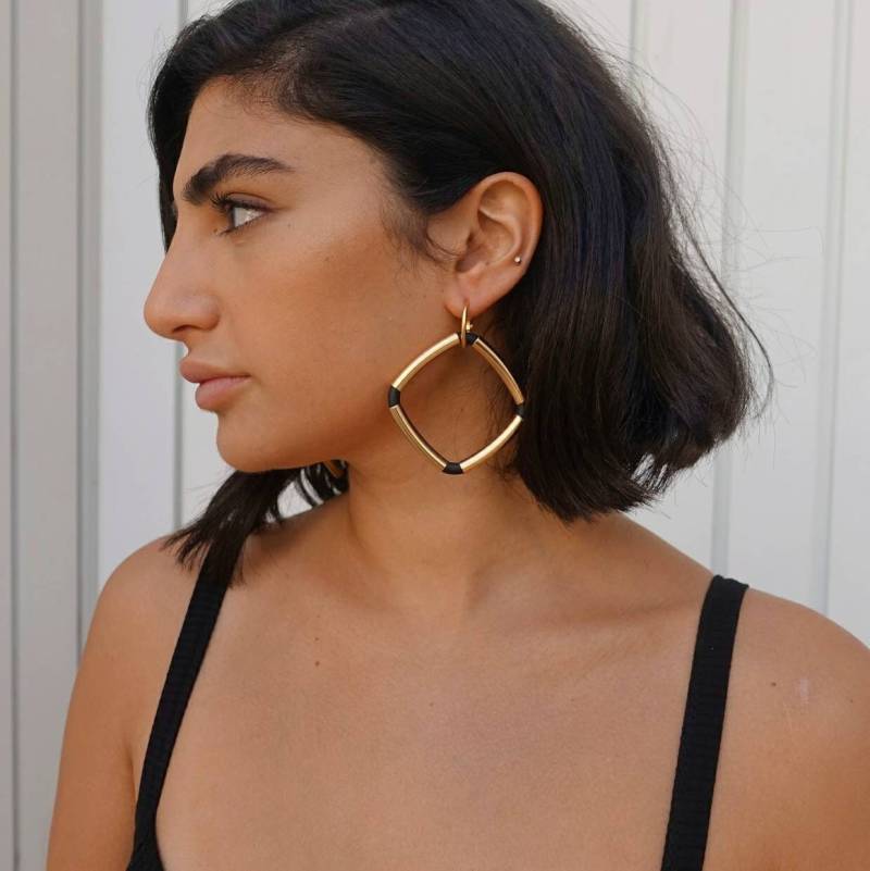 Quadrate Ohrringe, Schwarz Und Gold Statement Ohrringe von GilPashutDesigns