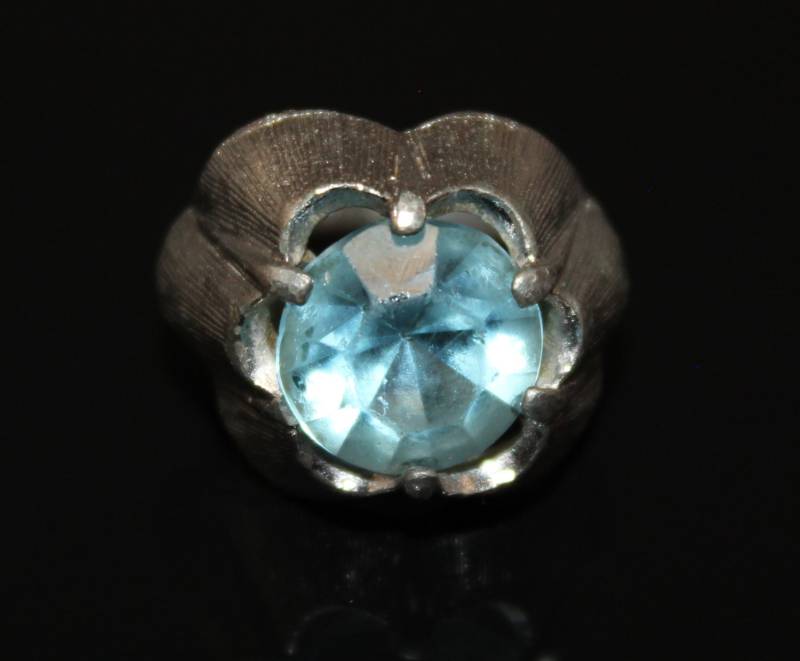 Emmons Cocktail Ring Vintage 1970Er Jahre Blautopas Glas Signiert Verstellbar von GildedAgeJewels