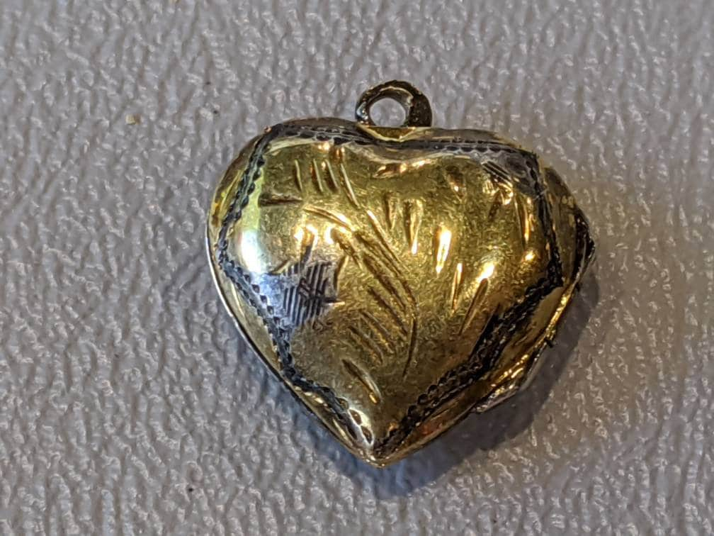 sterling Silber Herz Charm Bild Medaillon-Vintage Signiert Marsala Feiner Gold Vermeil von GildedAgeJewels