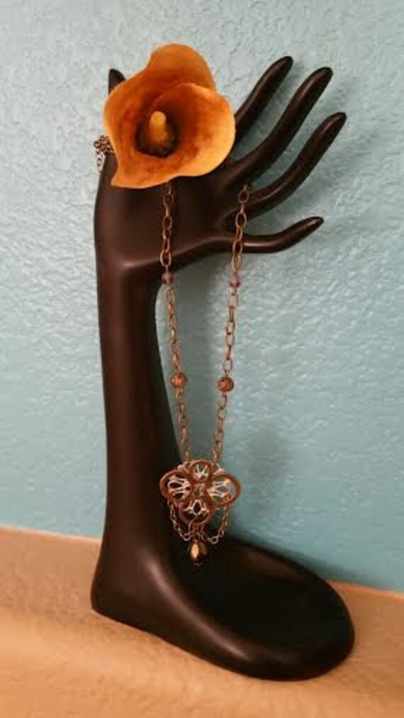 Antike Bronze Filigrane Halskette Lila Swarovski Kristall Statement Stück von GildedLilyJewels