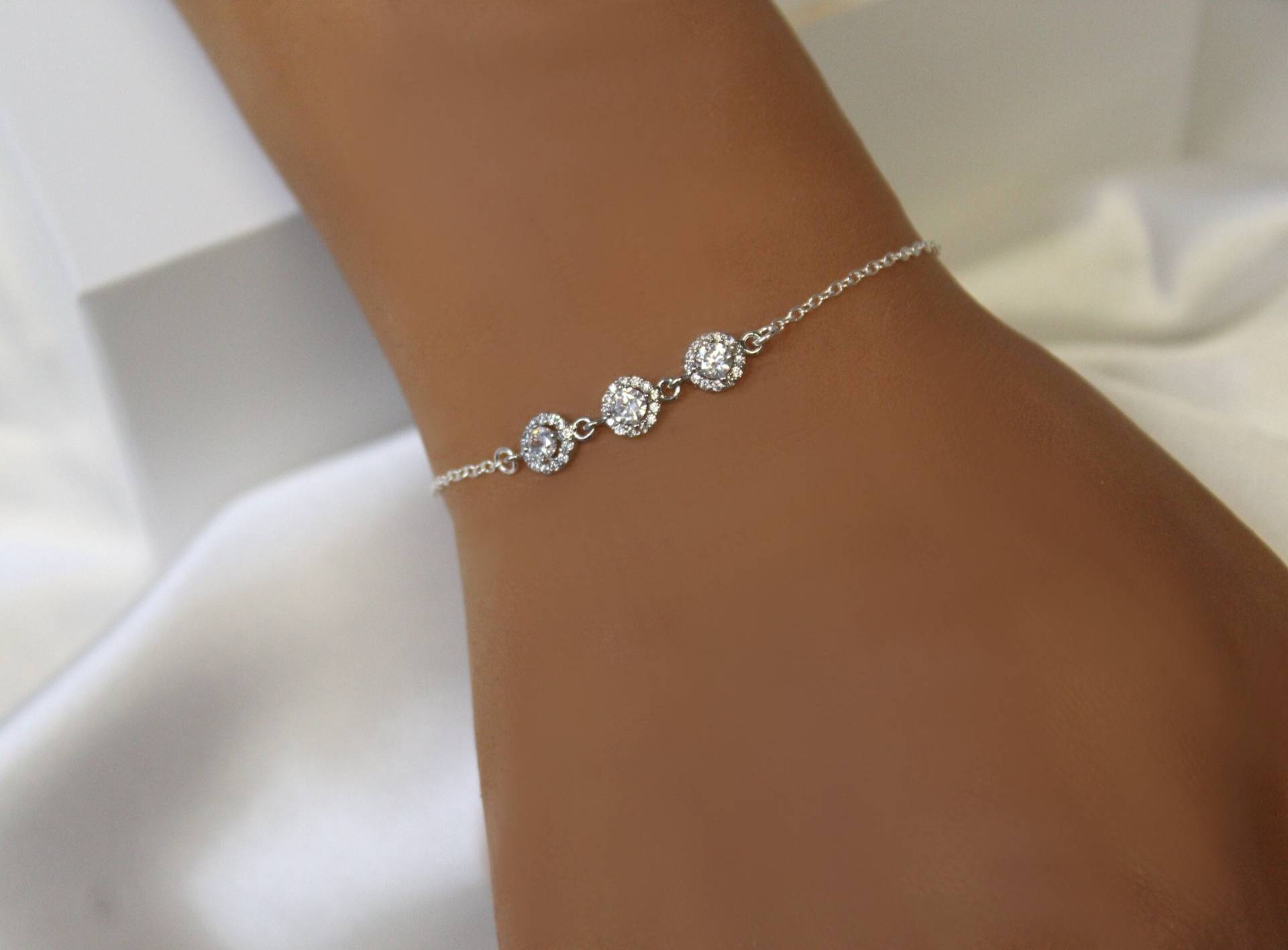 Hochzeitsarmband, Brautjungfer Geschenk, Diamant Armband, Roségold, Gold Oder Silber Armband Hochzeitsarmband, Brautjungfer Geschenk, Diamant Armband, Roségold, Gold Oder Silber Armband von GildedSapphireStudio