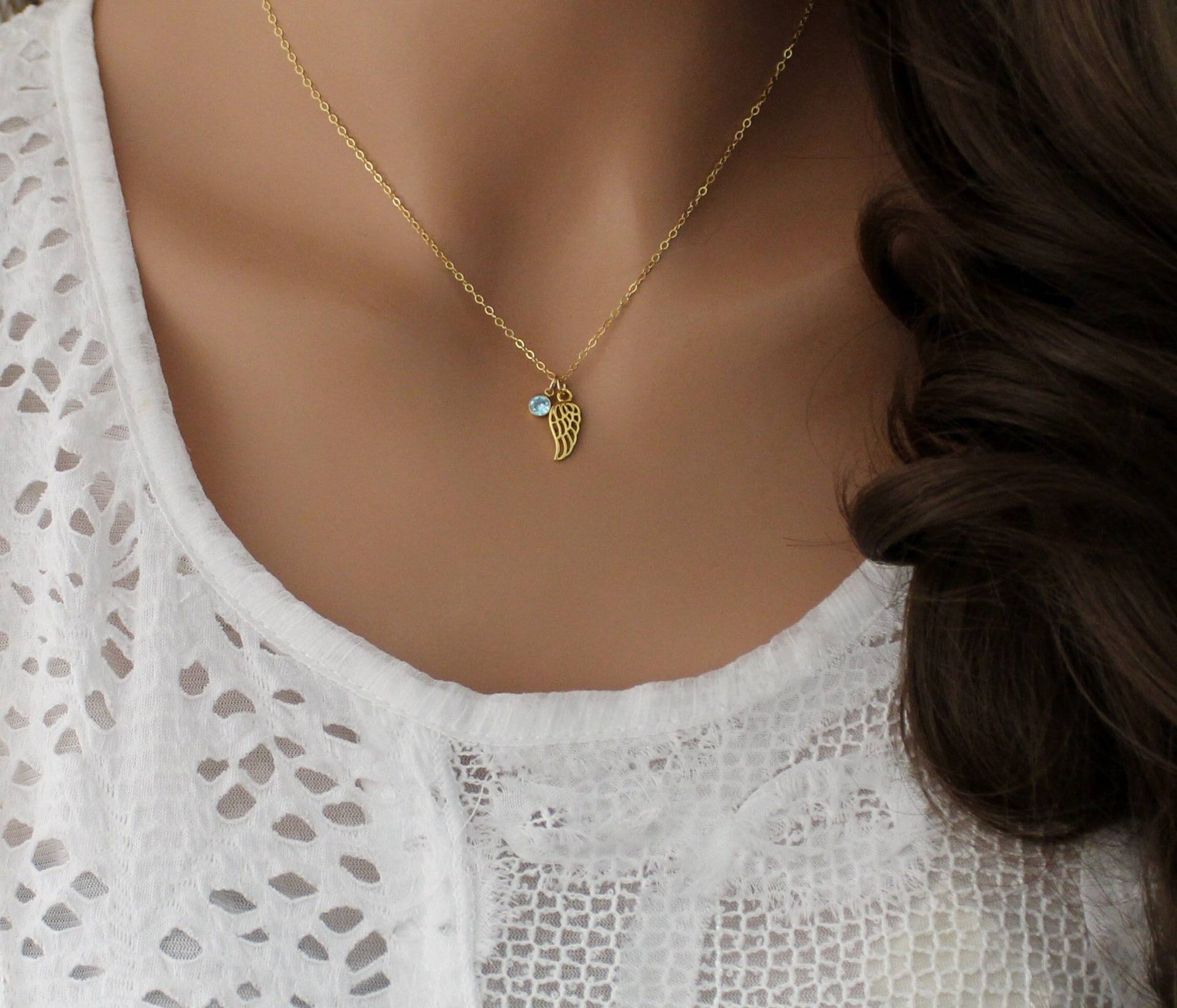 Personalisierte Engelsflügel Halskette Sterling Silber, Gold Filled Personalisierte Engelsflügel Halskette Sterling Silber, Gold Filled von GildedSapphireStudio