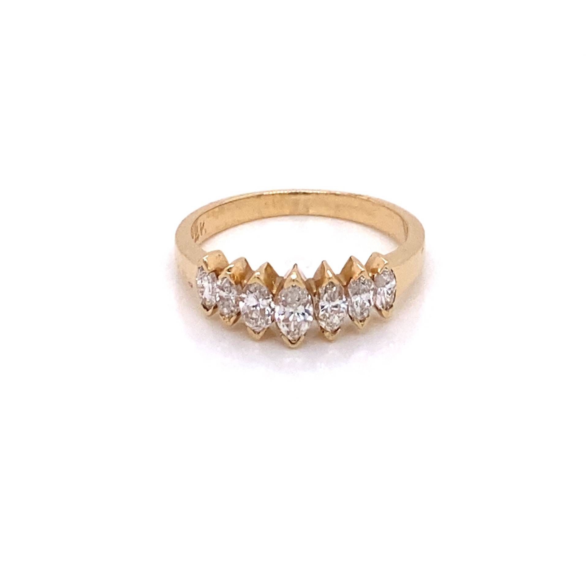 Vintage 14K Gelbgold 7 Marquise Diamant Hochzeitsband .71Ct von GildedTimes